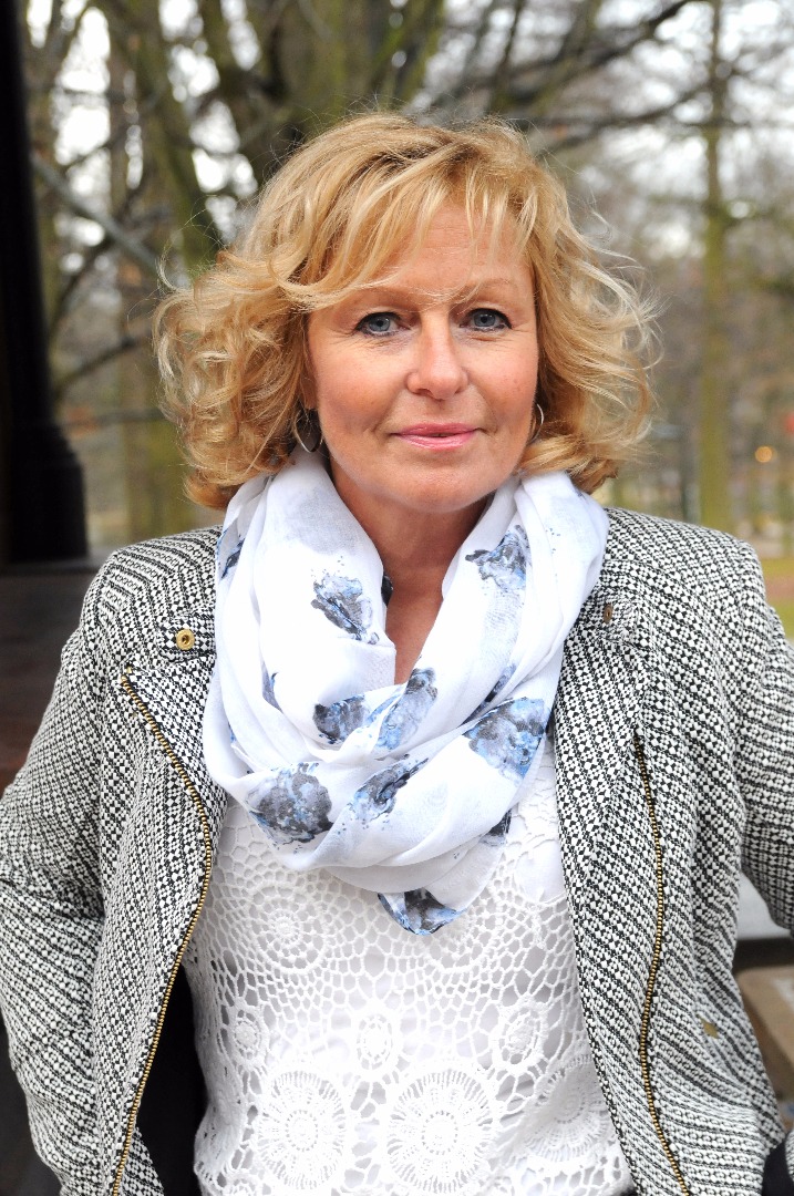 Martine Constant